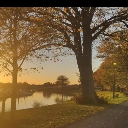 Houseboat In Lathumse Plas For A Couple *