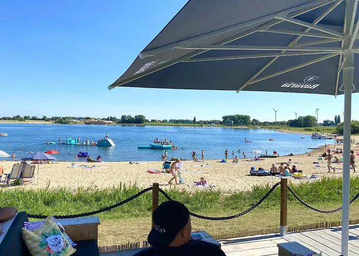 Houseboat In Lathumse Plas For A Couple Botel Lathum