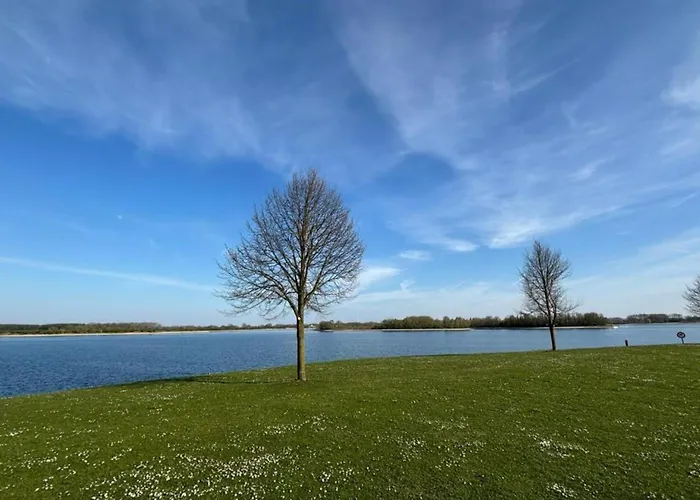 Houseboat In Lathumse Plas For A Couple *